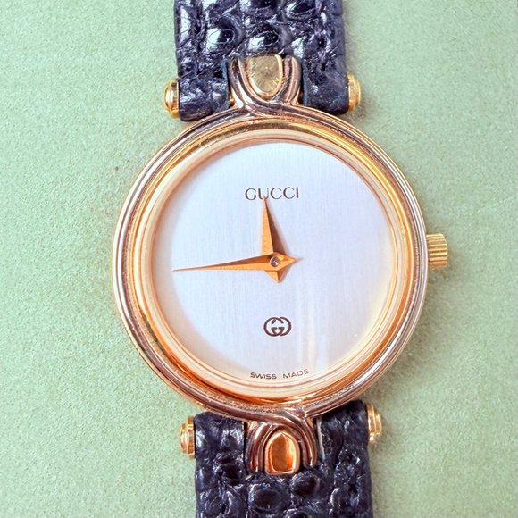Gucci Accessories - GUCCI Ladies 18K Gold Plated 4500L Swiss Watch VTG Box Papers Receipt BNIB 90's